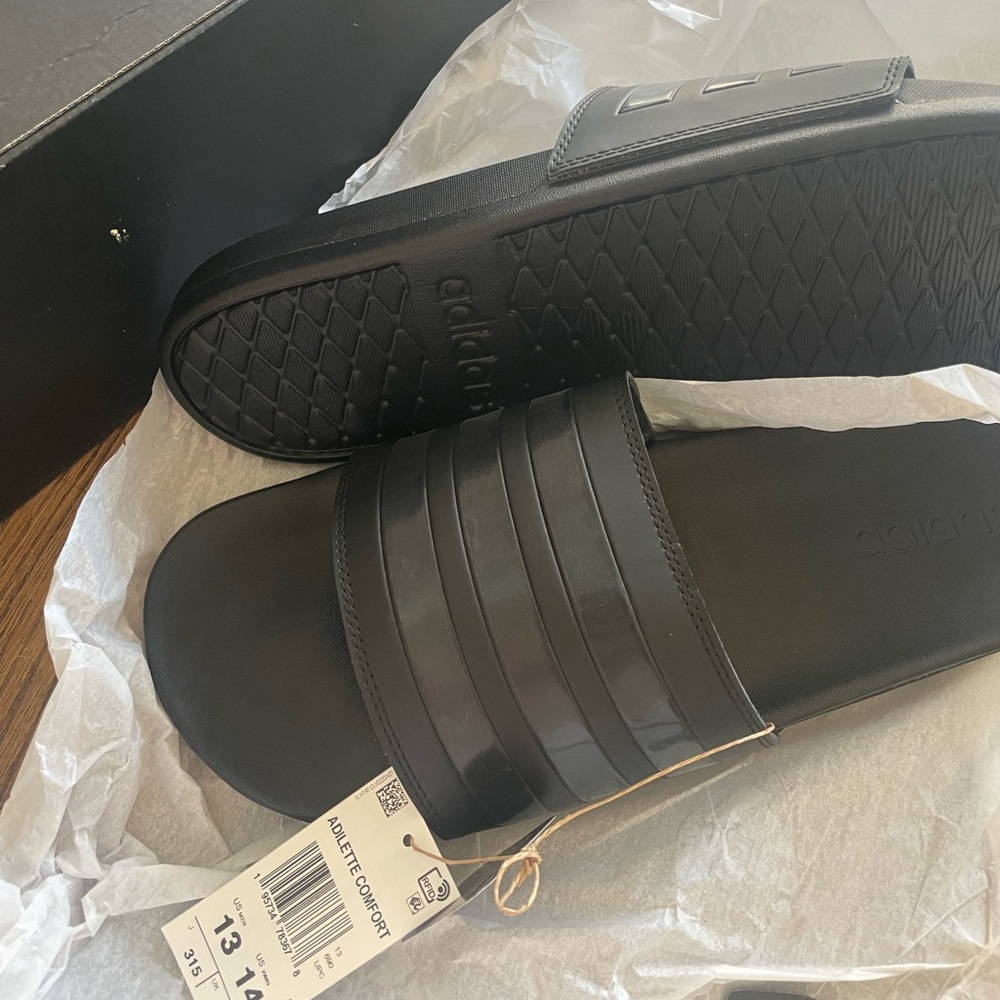 Adilette Comfort slides